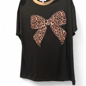 Chic Black Top with Leopard Bow Accent